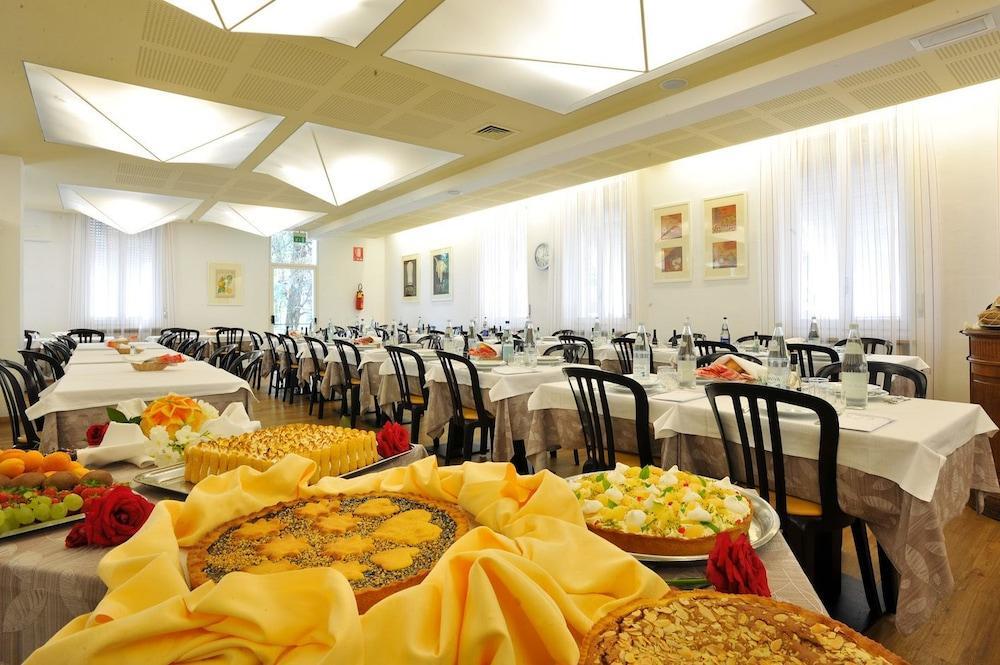 Hotel Terme มอนติเชลลี แตร์เม ภายนอก รูปภาพ
