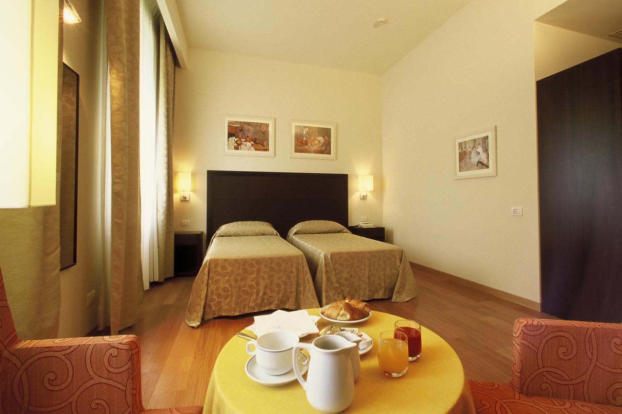Hotel Terme มอนติเชลลี แตร์เม ภายนอก รูปภาพ